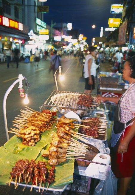 Street Food . Bangkok Thailand Moo Ping, Street Food Thailand, World Street Food, Best Thai Food, Food Stand, Asian Street Food, Thailand Food, Thai Street Food, Food Street