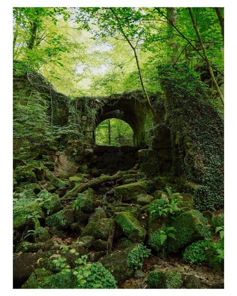 Old ruins. #naturephotography #nature #photography #naturelovers #landscape #oldarchitecture #architecture #architecturephotography #history #travelphotography Ruins Architecture, Old Ruins, Old Dutch, Architecture Old, Ancient Ruins, Architecture Photography, Fireworks, Mood Board, Travel Photography