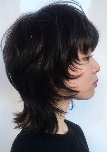 Jellyfish Haircuts Short, Short Layered Haircuts Mullet, Short Hair Heavy Layers, Wolfcut Layers Short, Jellyfish Haircut With Wispy Bangs, Jellyfish Layered Wolfcut, Heavily Layered Short Hair, Short Layered Haircuts Back View, Unisex Mullet Hair