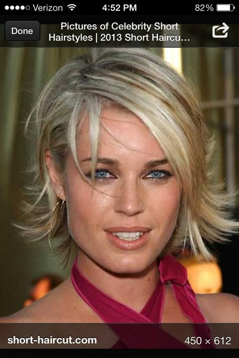 Rebeca Celebrity Short Hair, Rebecca Romijn, Popular Short Hairstyles, Medium Layered Hair, Hair Styles 2014, Short Layered Haircuts, Hair Flip, Short Hair Color, Penteado Cabelo Curto