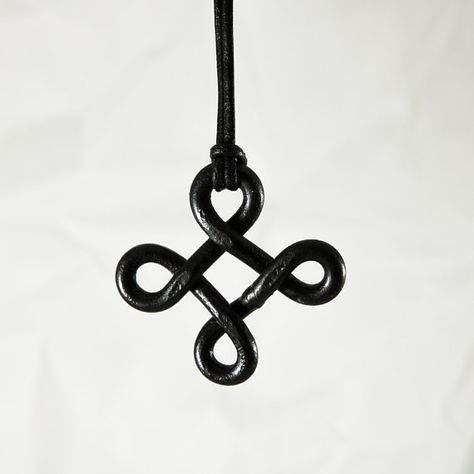 Hannunvaakuna necklace old symbol pendant kalevala 3dpen Ideas, Blacksmith Jewelry, Old Symbols, Norse Jewelry, Viking Pendant, Iron Pendant, Viking Necklace, Ancient Jewelry, Symbolic Tattoos