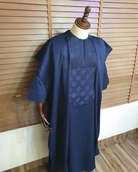 African Suits, Agbada Design, African Suit, African Shirts For Men, African Shirts, African Textiles, African Attire, Sewing Techniques, African Fashion