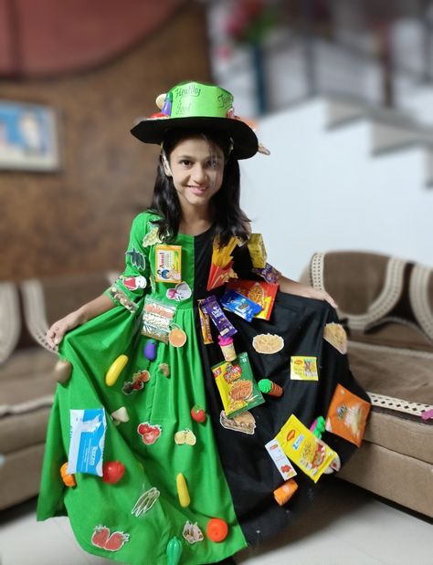 Junk Food Costume, Healthy Food Vs Junk Food Project, Flower Crown Costume, Fancy Dress Competition Ideas, Healthy Food Vs Junk Food, Fancy Dress Ideas For Kids, Fancy Dress Costumes Kids, Crown Costume, Fancy Dress Competition