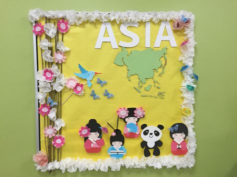 Asia bulletin board Chinese Bulletin Board Ideas, Asia School Project, Asia Bulletin Board Ideas, Japanese Bulletin Board, Japan Bulletin Board, Asia Themed Classroom, Asian Heritage Month Bulletin Board, Elementary Bulletin Boards, Bulletin Boards Theme