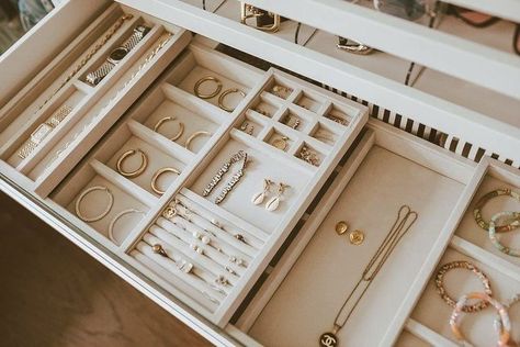 Classic Walk In Closet, Closet Makeup Vanity, Jewellery Organization, Spare Room Closet, Primary Closet, Spare Bedrooms, Modern Classic Home, Small Pantry Organization, Home Office Closet