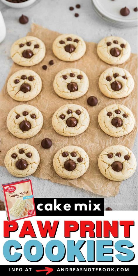 Bear Print Cookies, Bear Paw Print Cookies, Homemade Bear Paws, Dog Bone Shaped Cookies, Bear Cookie Recipe, Dog Paw Print Cookies, Bear Paw Cookies Recipes, Peanut Butter Paw Print Cookies, Teddy Graham Desserts