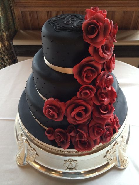 Rock wedding cake, black icing red roses and monogram by Sugar Monkey Cake Company Red And Black Sweet 16 Cake, Red Quince Theme, Wedding Cake Black, Black Icing, Piano Cakes, Sweet 16 Party Decorations, Red Quince, Monkey Cake, Black Wedding Cakes