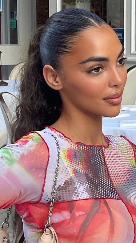 Slick Back Hair, Slicked Back Ponytail, Y2k Hairstyles, Slick Back, Hairdos For Curly Hair, Slicked Back Hair, Face Card, Girls Braids, Photo Makeup