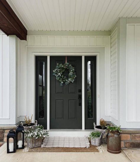 Black Front Door With Wreath, Dark Front Door, Luxury Entryway, Front Door Designs, Black Exterior Doors, Red Brick Exteriors, Black Front Door, Victorian Exterior, White Siding