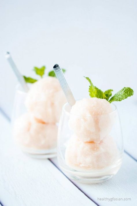 Dessert Substitutes, Asian Recipes Healthy, Lychee Sorbet, Lychee Recipes, Gluten Free Asian, Deli Recipes, Gluten Free Asian Recipes, Sorbet Dessert, Non Dairy Desserts