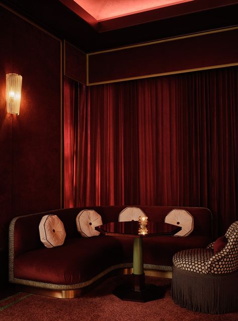 Hôtel Barrière Fouquet's, New York — MBDS Art Deco Hotel Room, Martin Brudnizki, Tribeca Nyc, Dream Basement, Private Lounge, Vip Room, New York Hotels, Cinema Room, Top Interior Designers