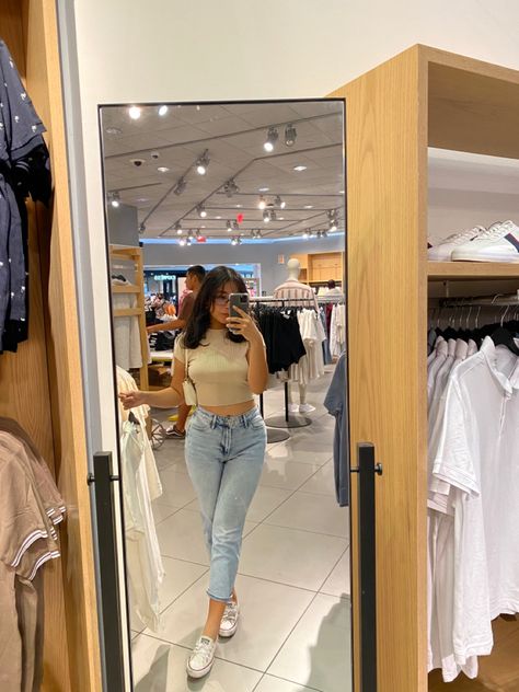 At The Mall, Selfies, Mom Jeans, Mirror Selfie, Mirror, Photography, Pants, Trousers