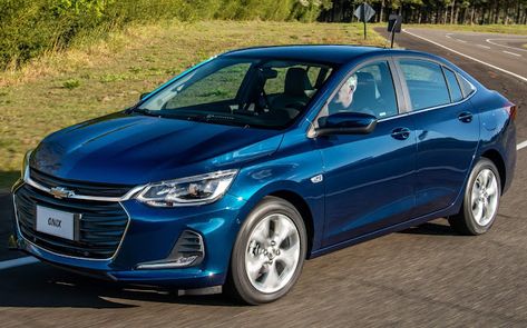 Chevrolet Onix Plus Premier 2020 (Azul Seeker) em detalhes Mercedes Benz Classes, Sedan Cars, Audi S6, Audi Rs5, Chevrolet Spark, Safe Cars, Chevrolet Cobalt, Peugeot 3008, Chevrolet Trailblazer