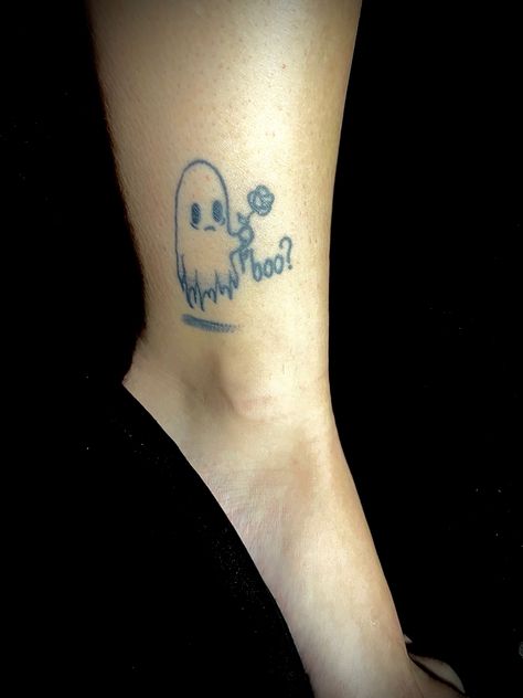 Ghost Ankle Tattoo, Ghost Tattoo, Leg Sleeves, Ankle Tattoo, Body Modifications, The Ghost, Alternative Fashion, Ghost, Tattoos