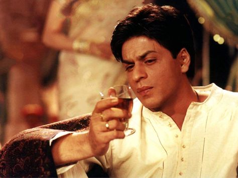 Srk Devdas, Devdas Shahrukh Khan, Men Dancing, Rose Gold Makeup Brushes, My Name Is Khan, Vintage Bollywood Aesthetic, Sanjay Leela Bhansali, Medical School Motivation