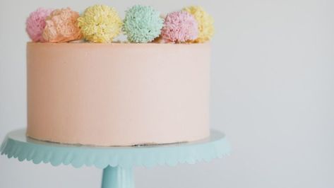 Pom Pom Cake Tutorial - Studio 5 Pom Pom Cake, Wedding Cake Tutorial, Nice Cakes, Pink Birthday Cakes, How To Make A Pom Pom, Childrens Birthday Cakes, Delicious Cake, Cake Display, Rainbow Sprinkles