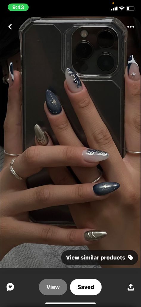 Nail Ideas Blue And Silver, Blue And Gray Nail Ideas, Dark Blue Almond Nails Design, Dark Blue Nail Designs Ideas, Nails Navy Blue Design, Marine Blue Nails, Navy Blue Fall Nails, Dark Blue Winter Nails, Wanna Recreate