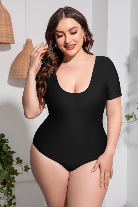 Backless Swimsuit, Triangle Swimsuit, Picture Style, Curvy Plus Size, Plus Size Swimsuits, Moda Plus Size, Black Swimsuit, Chest Pad, Basic Style