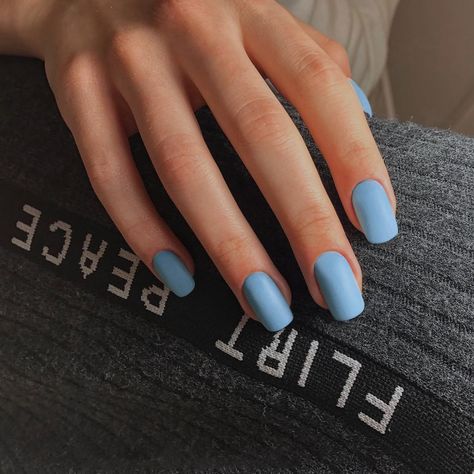 Best 25+ baby blue nails you must try this year Beach Toe Nails, Baby Pink Nails Acrylic, Light Blue Nail Designs, Baby Pink Nails, Light Blue Nails, Baby Blue Nails, Cute Short Nails, Spring Nail Colors, Blue Nail Designs