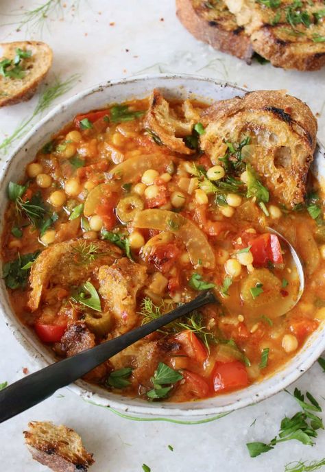 Garden Vegetable Soup Recipe Italian Minestrone Soup Recipe, Vegan Tortellini, Vegan Minestrone, Vegan Minestrone Soup, Garden Vegetable Soup, Plant Based Soups, Minestrone Soup Recipe, Stewed Potatoes, Garden Vegetable