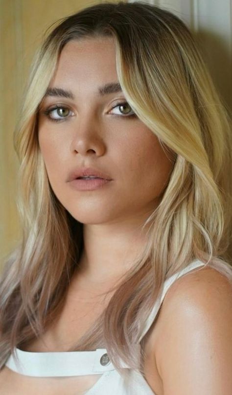 Florence Pugh Smile, Flo Aesthetic, Disney Females, Air Force Women, Florence Pugh, Lady Biker, Woman Crush, Beauty Face, Fine Hair