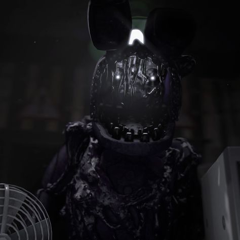 Fnaf Bonnie Aesthetic, Withered Bonnie Pfp, Ignited Bonnie, Fnaf Ennard, Fnaf Creepy, Bonnie And Jeremy, Fnaf Aesthetic, Withered Bonnie, Fnaf Photos