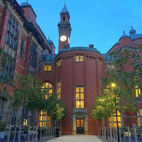 University of Birmingham on Instagram: “Campus after dark has a touch of Hogwarts about it don’t you think? ⚡️ Great photo from @uobmathematics  #hellobrum #universityofbirmingham…” University Of Birmingham Uk Aesthetic, University Of Birmingham Aesthetic, Uni Of Birmingham, University Checklist, Uni Aesthetic, Campus Aesthetic, University Of Greenwich, Dream University, Binghamton University