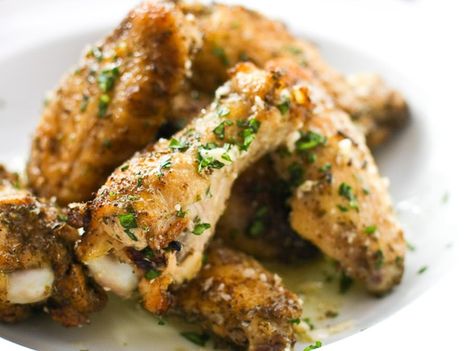 This is a great recipe for Low-Carb eaters! They are highly addicting and so delicious! I am confident that this will be one of your favorite recipes. Only a trace of carbs in each one! Garlic Chicken Wings Recipe, Parmesan Garlic Chicken, Garlic Wings, Parmesan Chicken Wings, Garlic Chicken Wings, Garlic Parmesan Chicken Wings, Low Carb Chicken, Chicken Wing Recipes, Wing Recipes