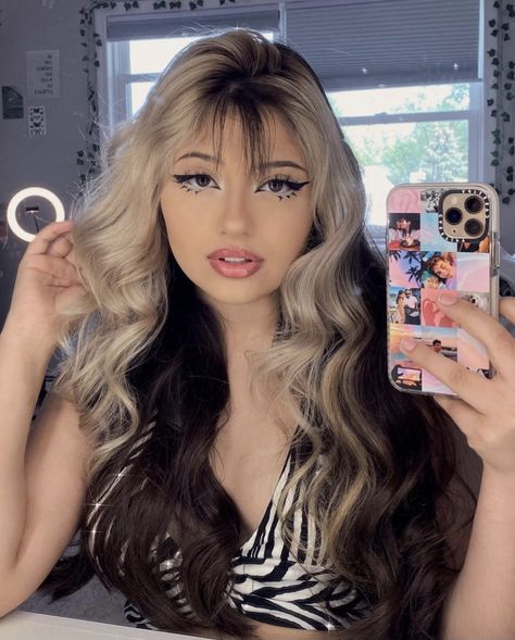 Edgy Shaggy Hair, Black Hair And Blonde Bangs, Split Dyed Hair Black And Blonde, Half Blonde Half Black Hair Underneath, Top Half Blonde Hair Bottom Half Black, Bleached Roots Black Hair, Platinum And Black Hair, Miranda Rae Hair, Black Roots Blonde Hair