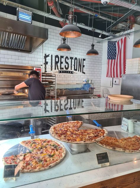 Pizza Store, Pizzeria Design, Pizza Food Truck, Uk Cities, Square Pizza, New York Pizza, Artisan Pizza, New Pizza, Pizza Bar