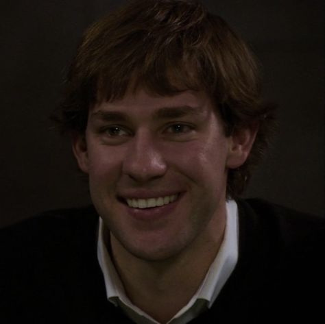 the office | jim halpert | aesthetic icons Jim Halpert Cute, Jim Halpert Aesthetic, John Krasinski The Office, Jim Aesthetic, Jim Office, Jim From The Office, Jim The Office, Jim Halpert The Office, Jim James