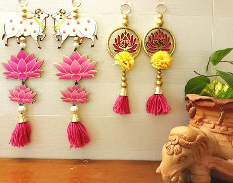 Anbay® MDF Pichwai Kamdhenu and Lotus Bangle Hanging is a beautiful wall-hanging which is Ideal to be used in your Home temple ,Entrance, Gate or just as decorative Lotus Hanging, Lotus Bangle, Temple Entrance, Diwali Decoration Items, Entrance Gate, Rakhi Design, Diy Diwali Decorations, Diwali Craft, Diwali Diy