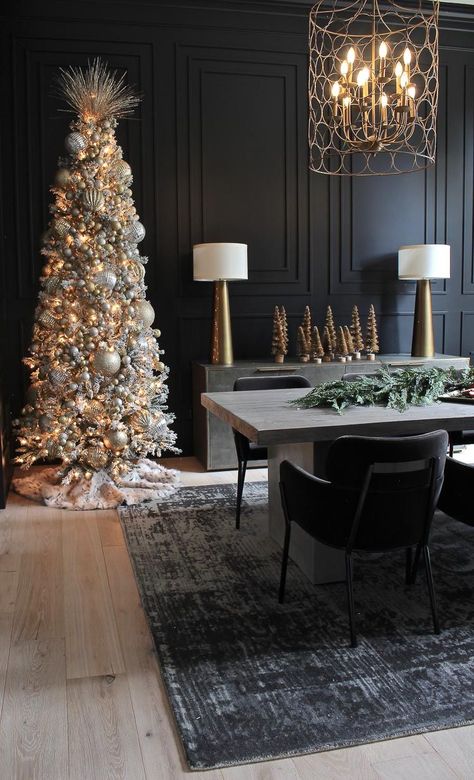 Simple Designer Tips On Creating a Luxe, Elegant Christmas Tree - The House of Silver Lining House Of Silver Lining, The House Of Silver Lining, Christmas Lights Outside, Wonderland Christmas, Christmas House Lights, Inexpensive Christmas, Christmas Crafts For Adults, Black Dining, Elegant Christmas Trees