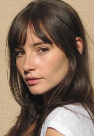 Betsy Armstrong Hair With Bangs, Good Hair Day, Face Hair, Hair Envy, Grunge Hair, Face Shape, Hair Today, Hair Dos, Hair Day