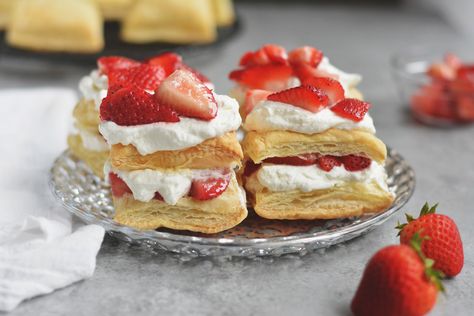 Strawberry Puff Pastry Shortcakes from the eMeals Dessert plan Strawberry Shortcake With Puff Pastry, Puff Pastry And Strawberries, Puff Pastry Strawberry Shortcake, Strawberry Desserts Puff Pastry, Strawberry Puff Pastry Recipes, Freezer Desserts Recipes, Pastry Cake Recipes, Shortbread Desserts, Strawberry Puff Pastry