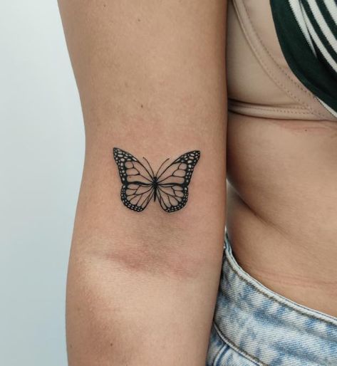 Black Woman Butterfly Tattoo, Monarch Butterfly Arm Tattoo, Medium Butterfly Tattoo, Butterfly Bicep Tattoo Women, Mini Butterfly Tattoo Simple, Different Butterfly Tattoo Designs, Butterfly Tattoo On Bicep, Tattoo On Forearm For Women, Bicep Butterfly Tattoo