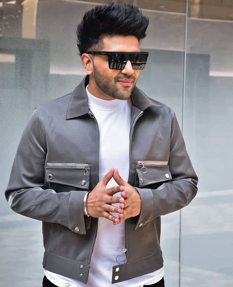 LEVEL.NEXT Guru Randhawa, Love Guru, Guru Pics, New Pic, Banner Background Images, Banner Background, My Rock, Children Photography, Background Images