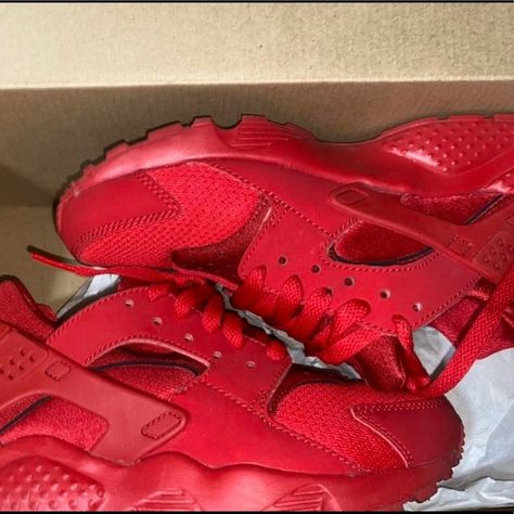 Nike red huaraches size 4.5 Haraches Shoes, Nike Red, Nike Huarache, Sneakers Nike, Size 4, Like New, Nike, Sneakers, Red