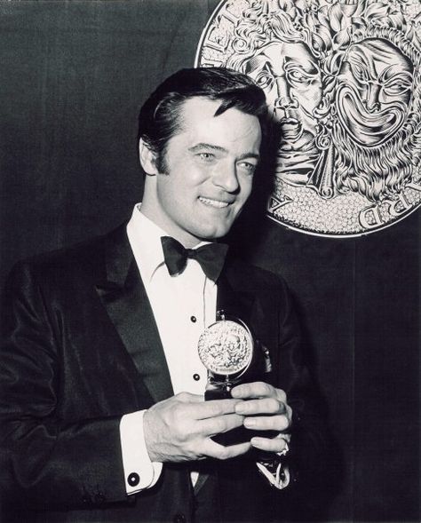 Robert Goulet © Rogo/Rove/Vera Goulet *All rights reserved Robert Goulet, Famous Veterans, Leading Men, Hollywood Style, Dapper Men, Hollywood Fashion, Vintage Hollywood, Infamous, Classic Hollywood