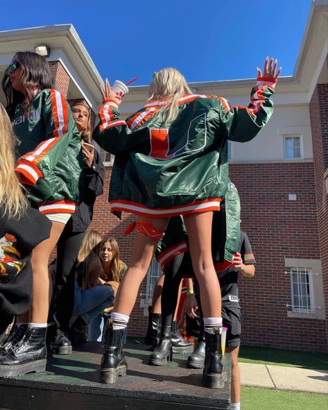 Umiami Tailgate Outfit, Umiami Tailgate, Uf Aesthetic, U Of Miami, Gameday Fits, College Gameday Outfits, U God, Gameday Outfits, College Gameday