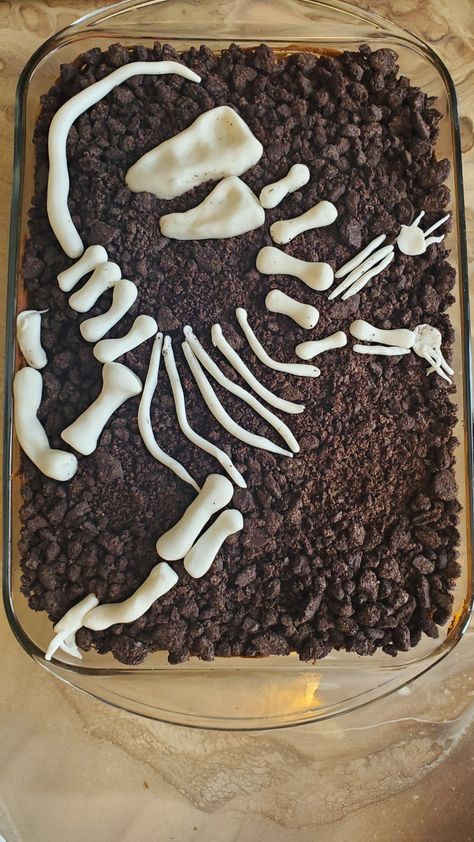 Dinosaur Bones Cake, Fossil Cake, 2023 Birthday, Fondant Figurines, Rock Cake, Cake With Fondant, Dinosaur Fossil, Dinosaur Skeleton, Dinosaur Cake