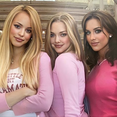 Regina, Karen and Gretchen Mean Girls 2, 2000s Makeup Looks, Mean Girl 3, Mean Girls Day, Mean Girls Aesthetic, Mean Girls Movie, Karen Smith, Girly Movies, Regina George