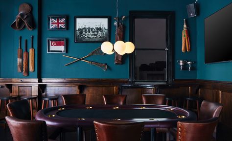 With a vintage-inspired 'athletic club' sports bar and minimalist 'wine pub' the first instalments of the multi-storey pub. Vintage Industrial Interior Design, Sport Bar Design, Wine Pub, Pub Interior Design, Sports Pub, Sports Bars, Pub Interior, Village Hotel, Retro Kunst