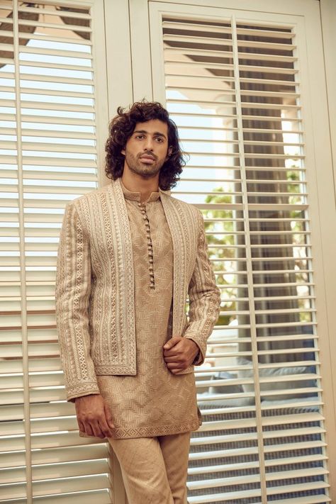 Men Ethnic Wear India, Groom Kurta, Traditional Indian Mens Clothing, Indian Menswear, Indian Wedding Suits Men, Indian Wedding Clothes For Men, Faraz Manan, Wedding Kurta For Men, Groom Dress Men