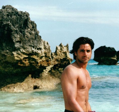 john stamos John Stamos Young, John Stamos Full House, 2000s Boys, Uncle Jesse, Models To Draw, John Stamos, 90s Men, Secret Crush, Childhood Photos