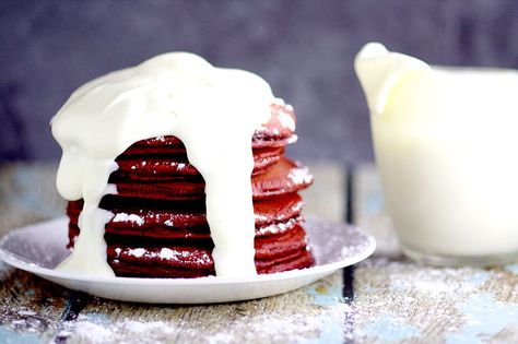 Red Velvet Pancakes with Cream Cheese Glaze make a delicious and decadent Valentine's Day breakfast recipe.  Red Velvet Pancakes made from a box cake mix topped with a creamy, simple cream cheese glaze. Couldn't be a more delicious way to start the day! Cake Batter Pancakes, Pancakes With Cream Cheese, Pancakes With Cream, Red Velvet Pancakes, Cream Cheese Glaze, Cheesy Recipes, How To Make Breakfast, Canada Day, Velvet Cake