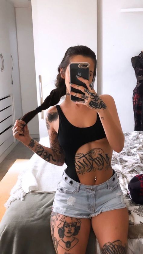 Stomach Tattoos Women Words, Girlfriend Ideas, Heavily Tattooed, Woman With Tattoos, Female Tattoo Models, Tattooed Woman, Tattoed Women, Dope Tattoos For Women, Jesus Love