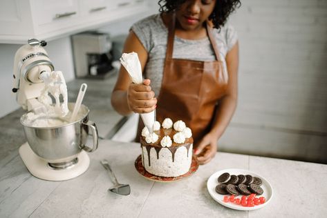 Brand Photography for Bayard Gateaux Woman Cooking, Brand Photo Shoot, Brand Session, Easter Recipe, Bakery Branding, Cake Artist, Branding Shoot, Forest Cake, Different Poses