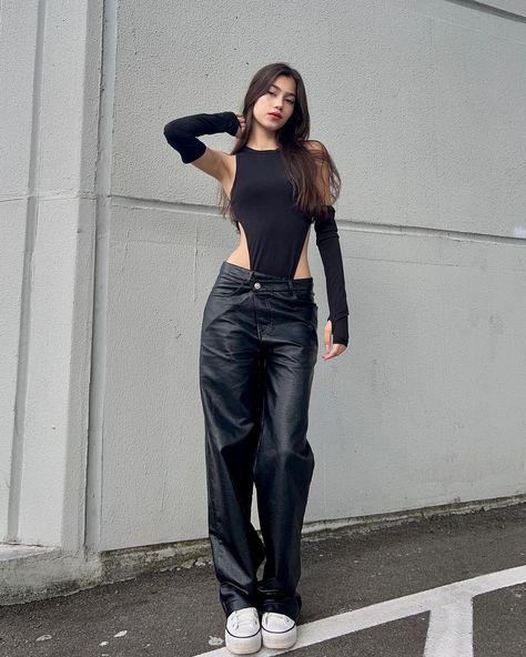 Face claim | shifting Face Claim Shifting, Face Claims, All Black, Levi Jeans, Leather Pants, Normcore, Fashion Outfits, Pants, Leather