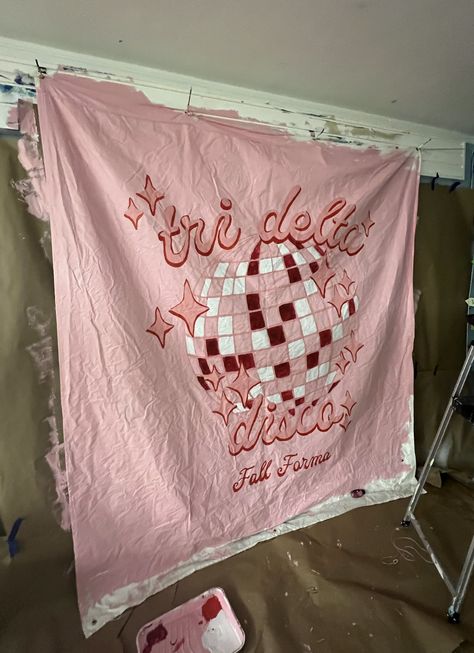 Disco Banner Sorority, Moms Weekend Banner, Sorority Formal Banner, Sorority Banner Ideas, Disco Banner, Formal Themes, Sorority Paintings, Formal Decor, Moms Weekend